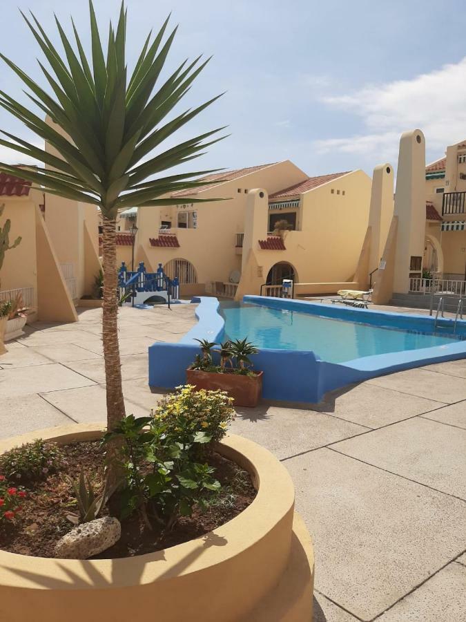 Comfortable Apartment Next To The Pools Costa Adeje  Bagian luar foto