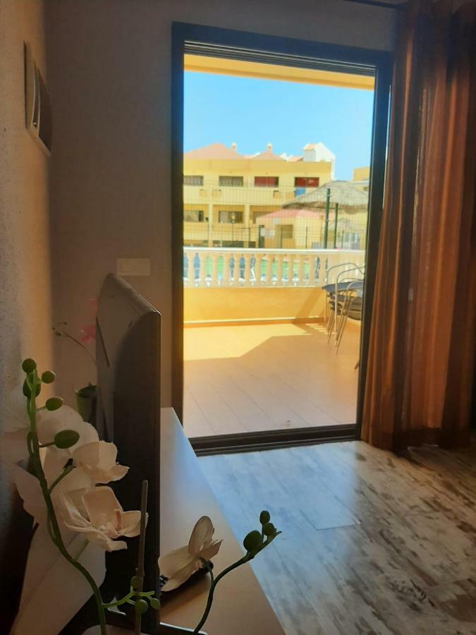 Comfortable Apartment Next To The Pools Costa Adeje  Bagian luar foto
